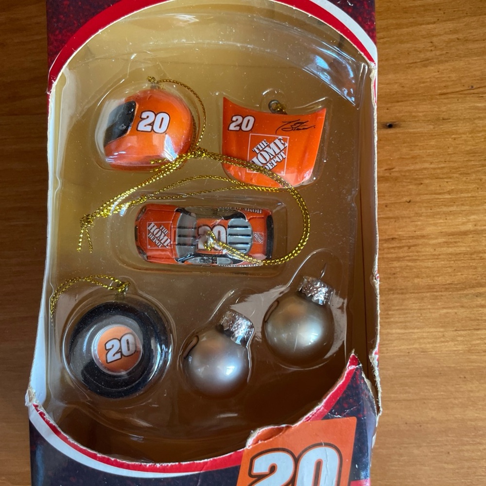 NASCAR trevco Tony Stewart #20 Home Depot Mini Christmas Ornaments New in Box
